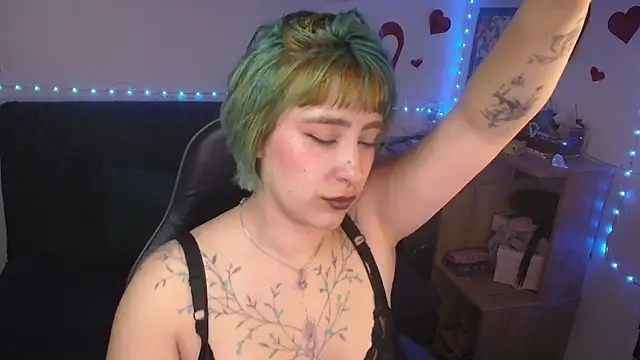 Miacatsito3 online show from July 16, 2026, 2:52 am