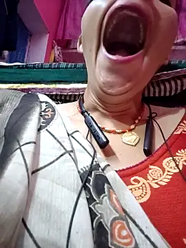 Snapshot of AnjaliKapoor chatting on October 24, 2025, 12:48 pm AnjaliKapoor online show from October 24, 2025, 12:48 pm