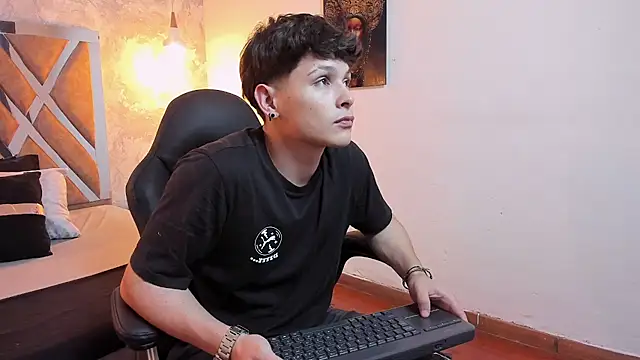 kraven lust online show from March 25, 2026, 3:39 am