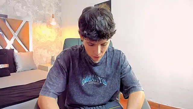 kraven lust online show from December 3, 2025, 3:07 am