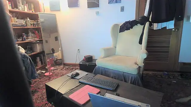 Snapshot of Jaycloudedview chatting on October 2, 2025, 12:47 am Jaycloudedview online show from October 2, 2025, 12:47 am