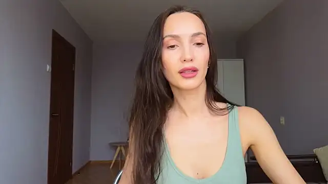 Lillian-Clark online show from February 5, 2026, 9:16 am