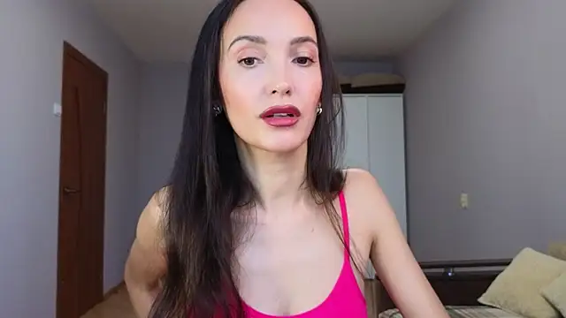 Lillian-Clark online show from December 18, 2025, 7:57 am