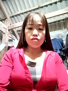 Snapshot of Vuong_x chatting on October 1, 2025, 4:39 am Vuong x online show from October 1, 2025, 4:39 am