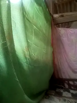 Snapshot of Vuong_x chatting on September 25, 2025, 1:55 am Vuong x online show from September 25, 2025, 1:55 am