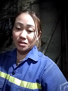 Snapshot of Dung_x chatting on March 13, 2026, 11:48 am Dung x online show from March 13, 2026, 11:48 am