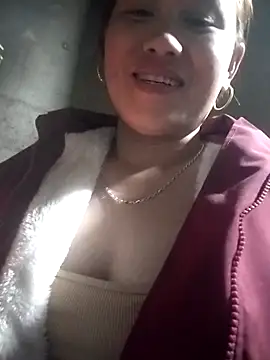 Snapshot of Dung_x chatting on February 20, 2026, 6:19 am Dung x online show from February 20, 2026, 6:19 am