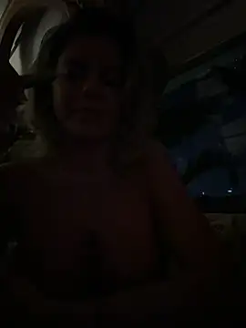 Snapshot of CamilaStarr chatting on March 7, 2026, 11:32 pm CamilaStarr online show from March 7, 2026, 11:32 pm