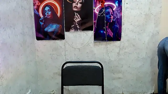 Snapshot of EmmaCat_ chatting on February 26, 2026, 5:29 am EmmaCat online show from February 26, 2026, 5:29 am