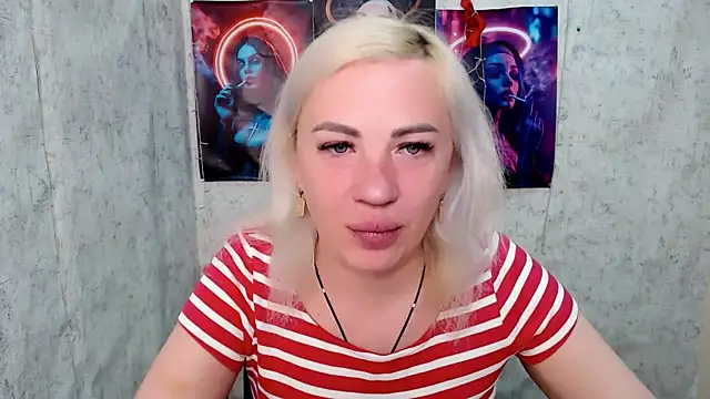 EmmaCat  online show from April 9, 2026, 5:09 am