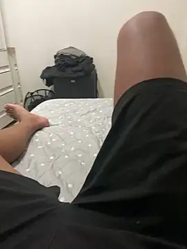 Snapshot of Morenolatino881 chatting on December 4, 2025, 9:47 pm Morenolatino881 online show from December 4, 2025, 9:47 pm