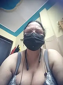 Snapshot of thehotlady chatting on July 27, 2026, 3:57 am thehotlady online show from July 27, 2026, 3:57 am