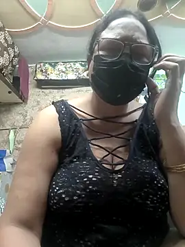 thehotlady online show from March 7, 2026, 3:35 am