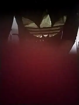 Snapshot of LaraCaliente chatting on January 11, 2026, 3:57 am LaraCaliente online show from January 11, 2026, 3:57 am