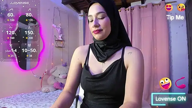 ShanaJamil online show from December 19, 2025, 12:18 pm