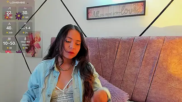 Julieta Lein online show from October 14, 2025, 11:47 pm