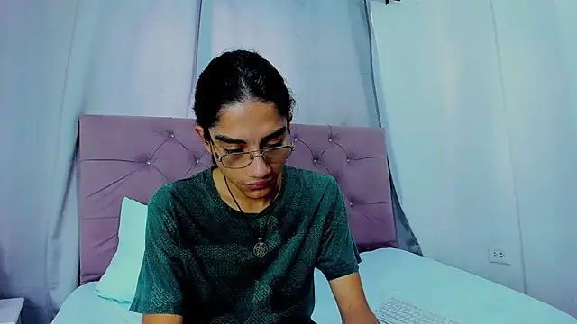 Snapshot of EthanBlackwoodd chatting on February 2, 2026, 7:57 pm EthanBlackwoodd online show from February 2, 2026, 7:57 pm