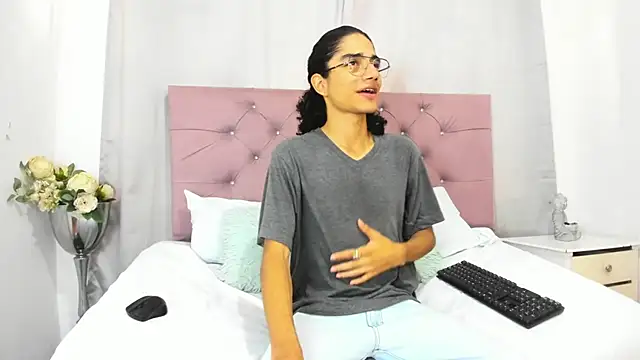 EthanBlackwoodd online show from October 24, 2025, 7:46 pm