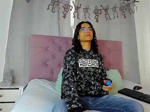 EthanBlackwoodd online show from November 5, 2025, 7:50 pm