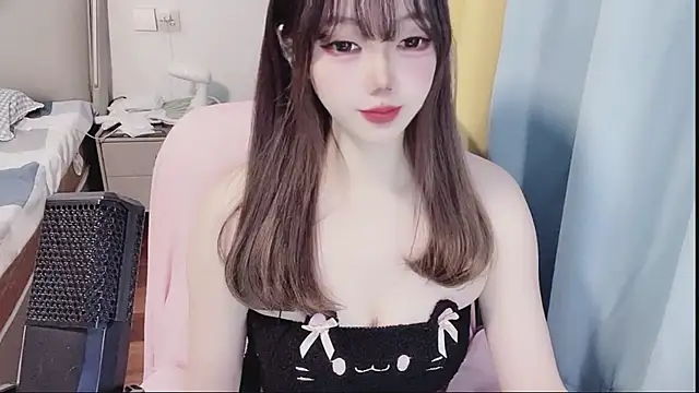 Lucky Cici online show from July 8, 2026, 7:47 pm