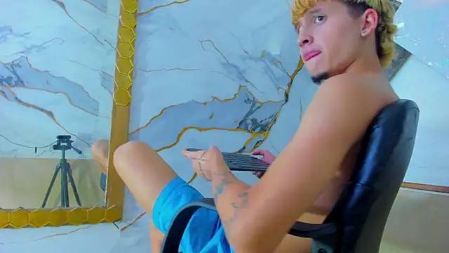 Snapshot of aapolo_ chatting on September 23, 2025, 5:14 am aapolo online show from September 23, 2025, 5:14 am