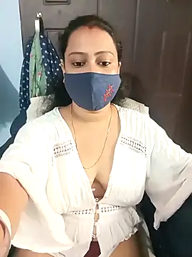 Snapshot of Deliciouskimi chatting on November 6, 2025, 5:33 am Deliciouskimi online show from November 6, 2025, 5:33 am