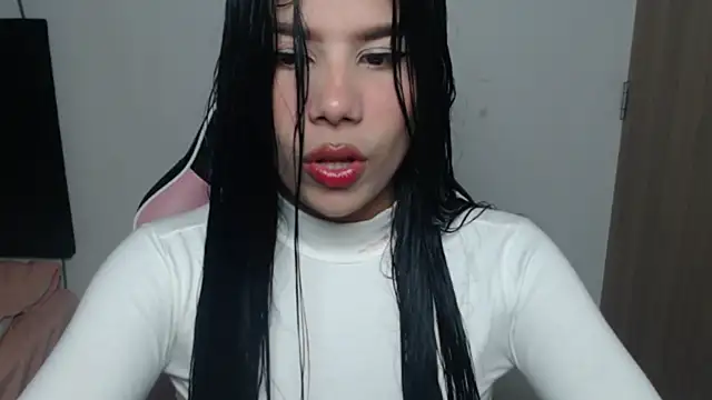 MayaScott11 online show from May 11, 2026, 9:10 am