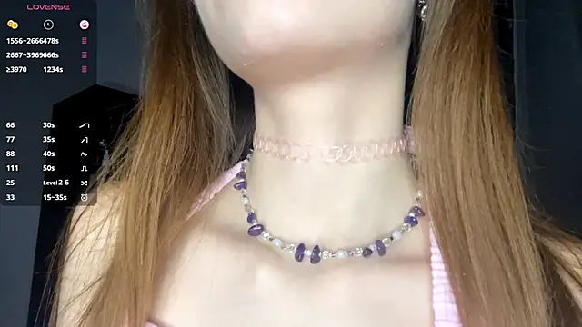 Snapshot of YourLittleElfie chatting on September 23, 2025, 3:30 pm YourLittleElfie online show from September 23, 2025, 3:30 pm