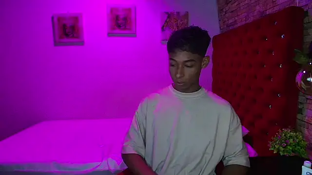 CoffeNaughty nom online show from November 11, 2025, 4:18 am