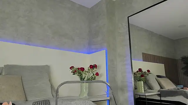 Amber Santana online show from April 11, 2026, 12:51 am