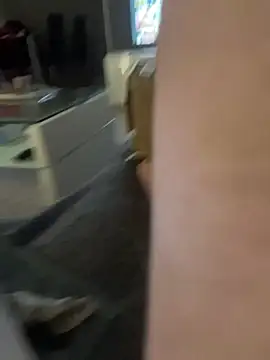 Snapshot of aimless456 chatting on October 31, 2025, 9:22 pm aimless456 online show from October 31, 2025, 9:22 pm