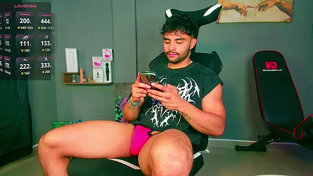 Snapshot of JordanRossie chatting on February 25, 2026, 9:58 pm JordanRossie online show from February 25, 2026, 9:58 pm