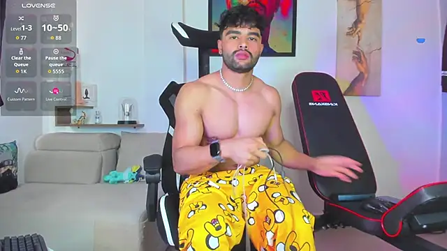 Snapshot of JordanRossie chatting on November 28, 2025, 2:06 pm JordanRossie online show from November 28, 2025, 2:06 pm