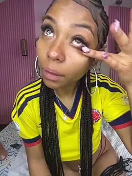 PrettyTiana  online show from November 20, 2025, 6:52 pm