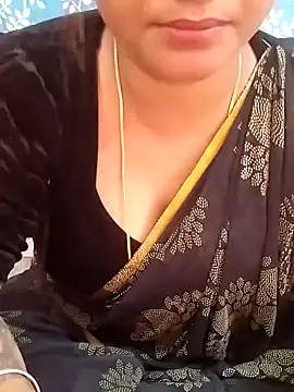 Snapshot of Tamil_Kayal_kutty chatting on October 5, 2025, 4:47 am Tamil Kayal kutty online show from October 5, 2025, 4:47 am