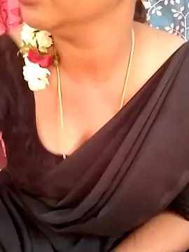 Snapshot of Tamil_Kayal_kutty chatting on September 29, 2025, 5:47 am Tamil Kayal kutty online show from September 29, 2025, 5:47 am