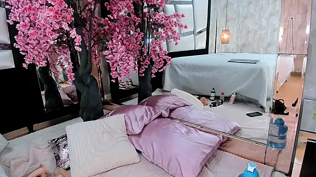 CleoDemon online show from April 19, 2026, 5:41 am