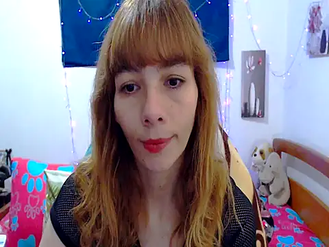 Snapshot of seraphinewhite chatting on February 18, 2026, 6:11 am seraphinewhite online show from February 18, 2026, 6:11 am