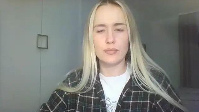 Snapshot of Frosian chatting on October 6, 2025, 3:13 pm Frosian online show from October 6, 2025, 3:13 pm