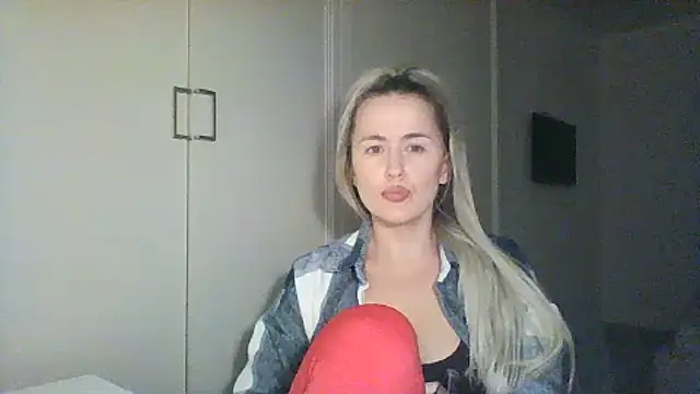 Snapshot of Frosian chatting on September 23, 2025, 9:11 pm Frosian online show from September 23, 2025, 9:11 pm