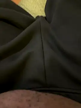 1HOEBOSS online show from November 16, 2025, 7:51 pm