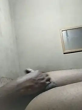 Snapshot of Dickninja084 chatting on February 6, 2026, 6:04 pm Dickninja084 online show from February 6, 2026, 6:04 pm