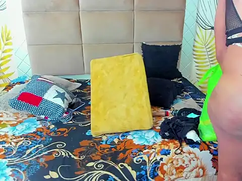 sweet lulu sofia online show from February 10, 2026, 10:09 pm