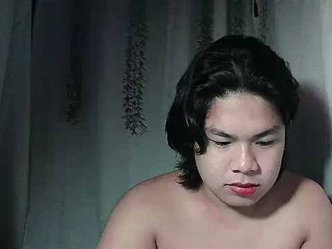 Snapshot of Huntrix2025 chatting on December 15, 2025, 9:42 pm Huntrix2025 online show from December 15, 2025, 9:42 pm