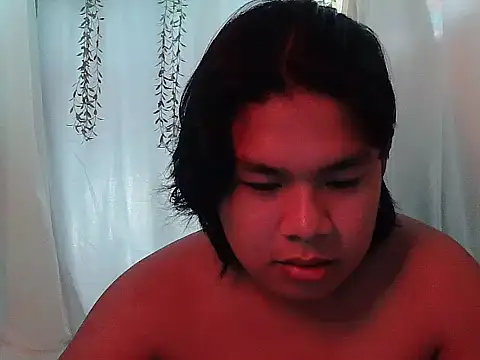 Snapshot of Huntrix2025 chatting on December 16, 2025, 11:42 pm Huntrix2025 online show from December 16, 2025, 11:42 pm