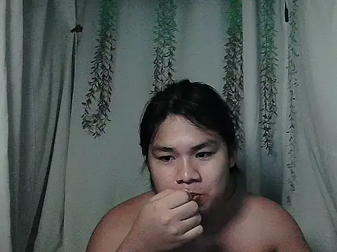 Snapshot of Huntrix2025 chatting on December 16, 2025, 9:57 am Huntrix2025 online show from December 16, 2025, 9:57 am