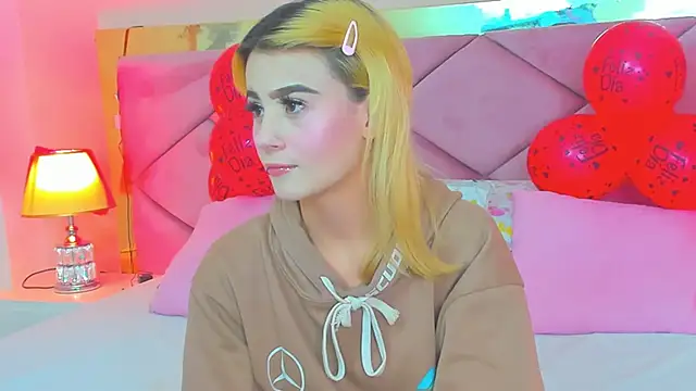 ChloeLaurentt online show from March 3, 2026, 1:23 am