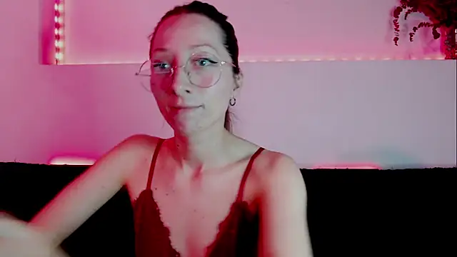 Snapshot of Nia_Diaz chatting on September 21, 2025, 10:59 pm Nia Diaz online show from September 21, 2025, 10:59 pm