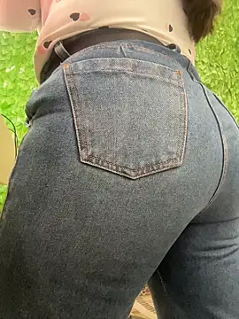 ROUSE SINCLAIR online show from December 4, 2025, 9:25 pm