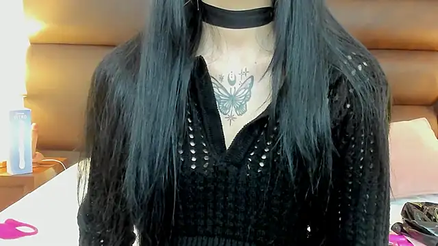 LaylaaDoll online show from October 31, 2025, 3:41 pm